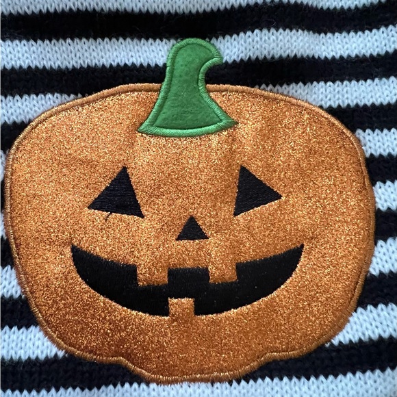 Halloween Sweater with Hood. - Picture 8 of 9